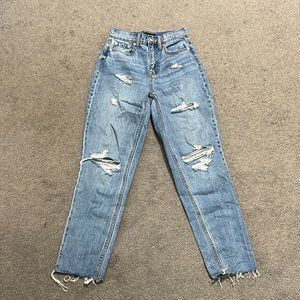 Aeropostale Slim and Thick Curvy Mom Jean